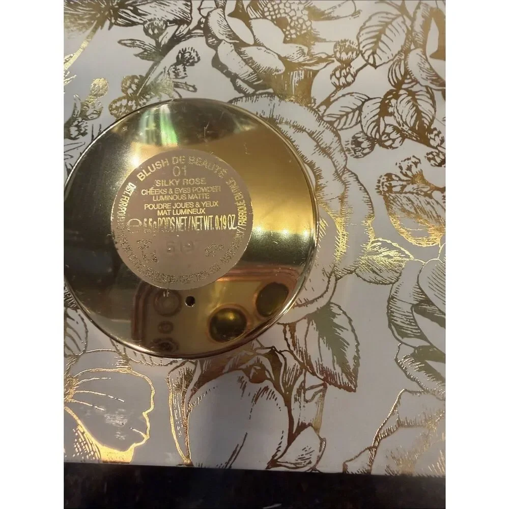 New Gucci #01 SILKY ROSE Luminous Matte Beauty Blush